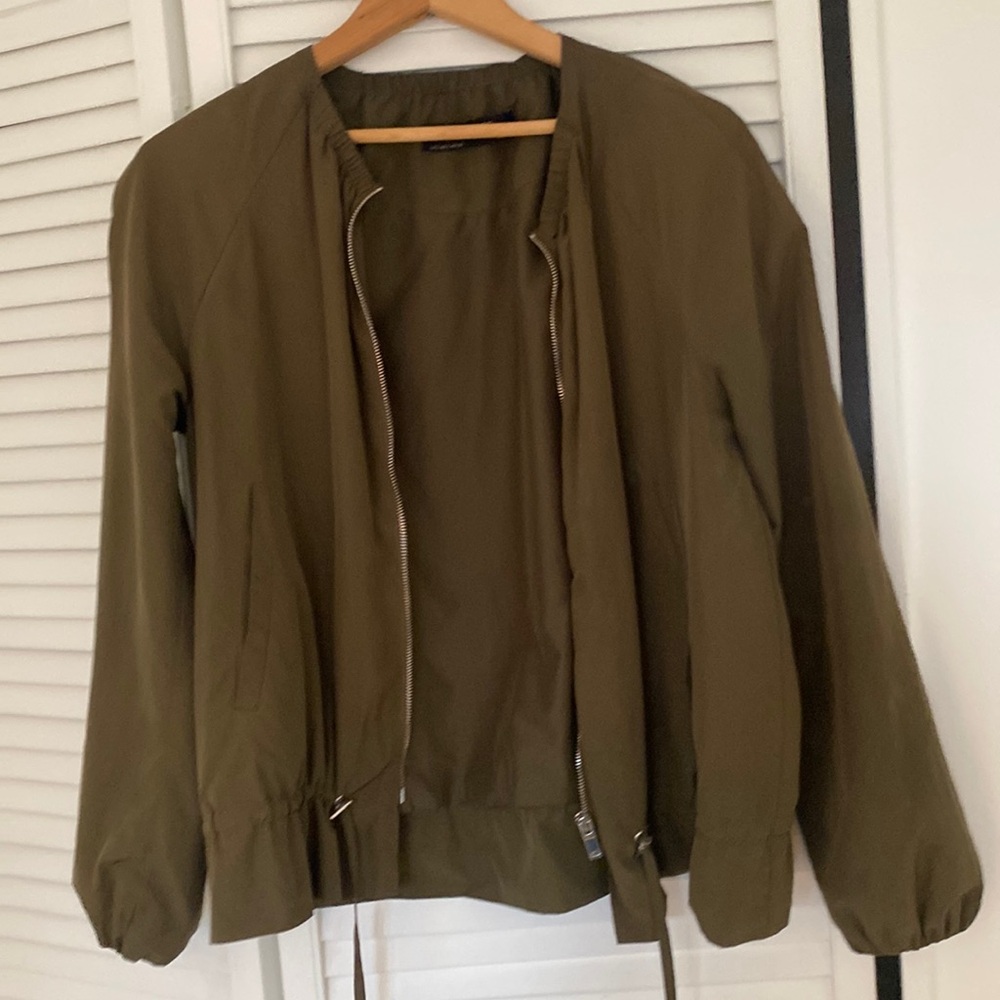 Zara basics outerwear - zip up . Wind breaker style light weight jacket .